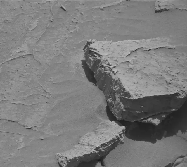 Sol 3099: Mast Camera (Mastcam)