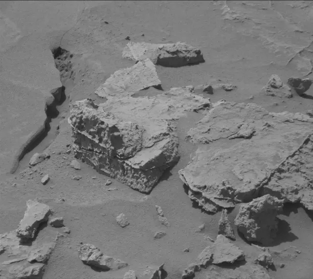 Sol 3099: Mast Camera (Mastcam)