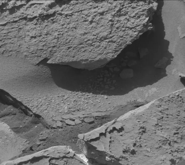 Sol 3099: Mast Camera (Mastcam)