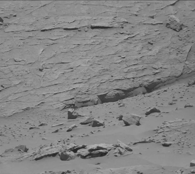 Sol 3099: Mast Camera (Mastcam)