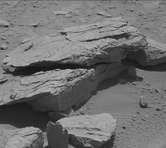 Sol 3099: Mast Camera (Mastcam)