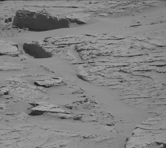 Sol 3100: Mast Camera (Mastcam)