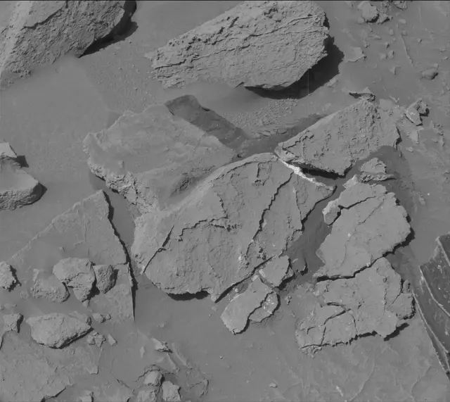 Sol 3101: Mast Camera (Mastcam)