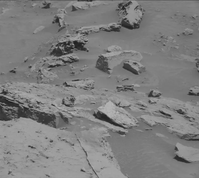 Sol 3101: Mast Camera (Mastcam)