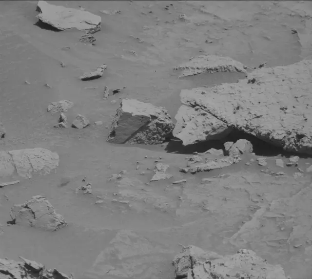 Sol 3101: Mast Camera (Mastcam)