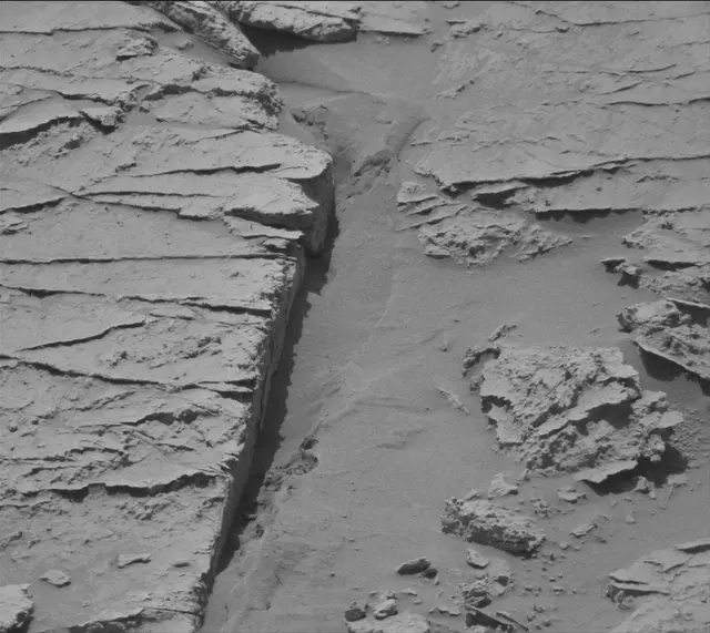 Sol 3102: Mast Camera (Mastcam)