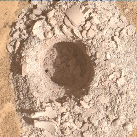 Sol 3102: Mars Hand Lens Imager (MAHLI)