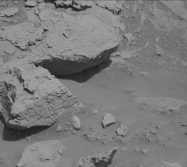 Sol 3103: Mast Camera (Mastcam)