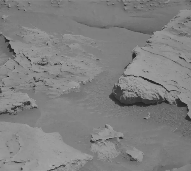 Sol 3103: Mast Camera (Mastcam)