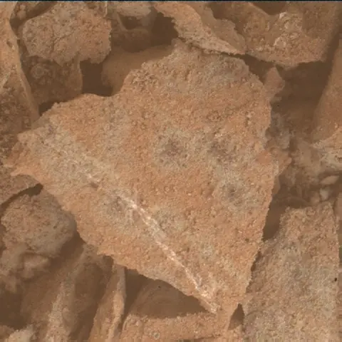 Sol 3110: Mars Hand Lens Imager (MAHLI)