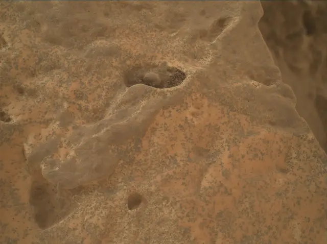 Sol 3112: Mars Hand Lens Imager (MAHLI)