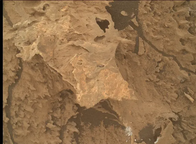 Sol 3112: Mars Hand Lens Imager (MAHLI)