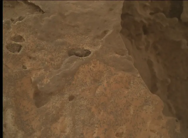 Sol 3112: Mars Hand Lens Imager (MAHLI)