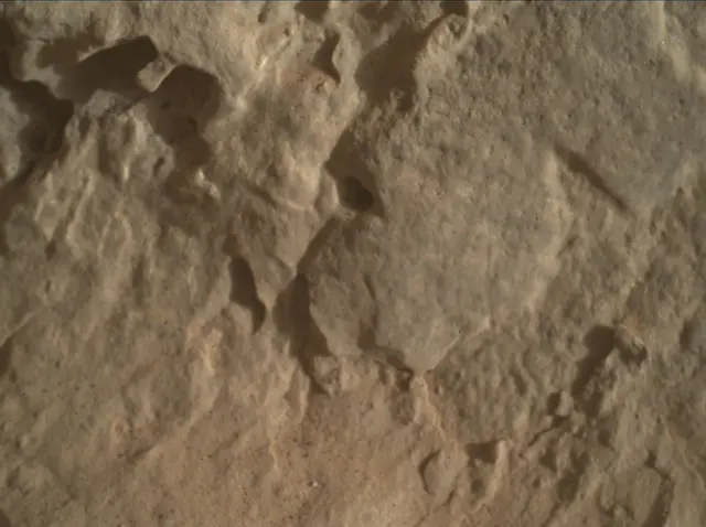 Sol 3115: Mars Hand Lens Imager (MAHLI)