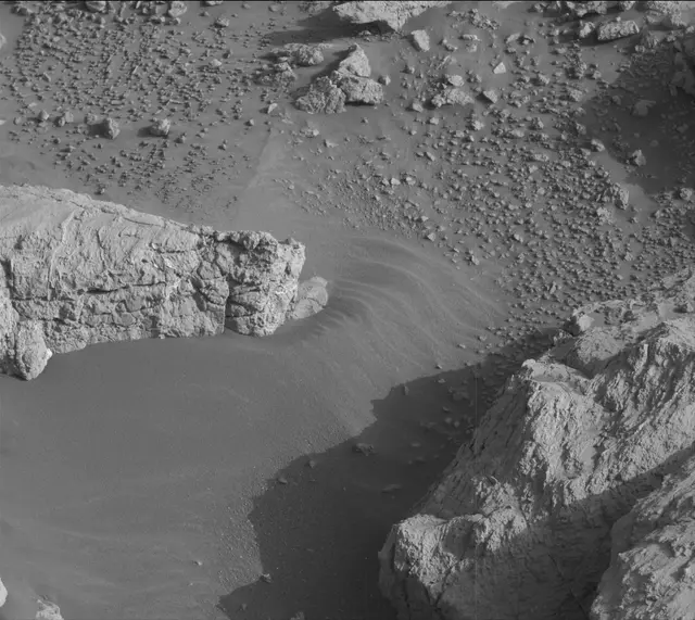 Sol 3117: Mast Camera (Mastcam)