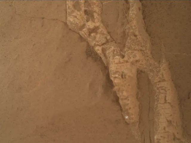 Sol 3117: Mars Hand Lens Imager (MAHLI)