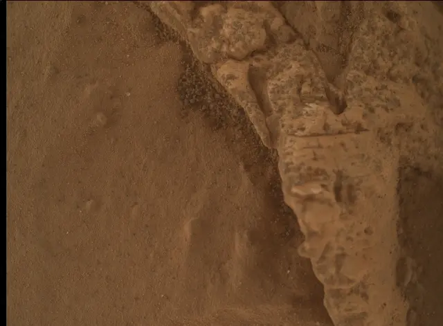 Sol 3117: Mars Hand Lens Imager (MAHLI)