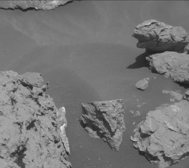 Sol 3119: Mast Camera (Mastcam)
