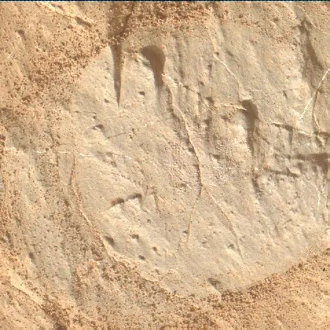 Sol 3119: Mars Hand Lens Imager (MAHLI)