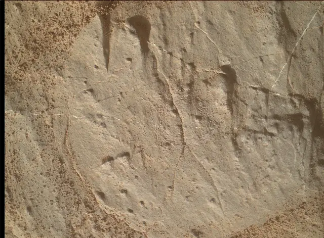 Sol 3119: Mars Hand Lens Imager (MAHLI)