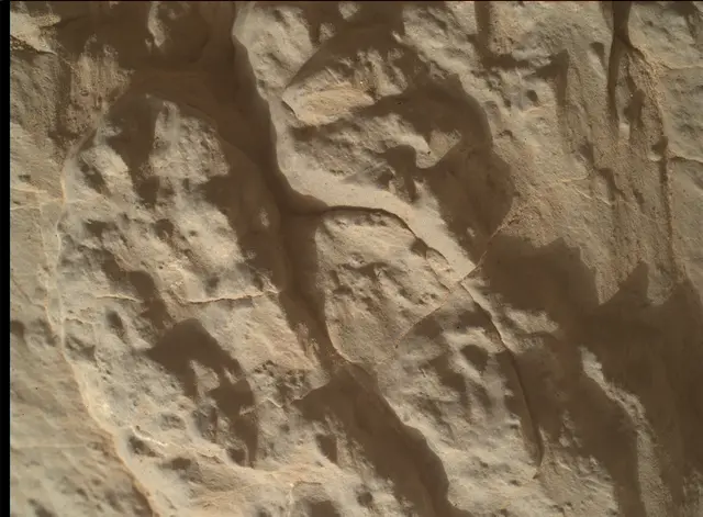 Sol 3119: Mars Hand Lens Imager (MAHLI)