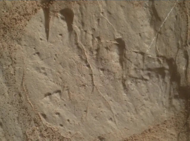 Sol 3119: Mars Hand Lens Imager (MAHLI)