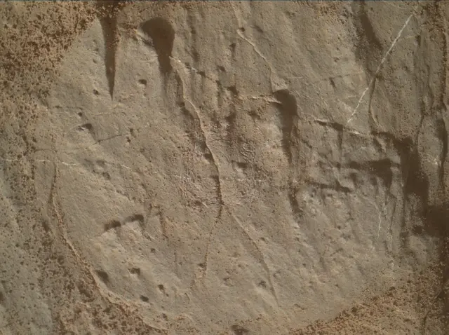 Sol 3119: Mars Hand Lens Imager (MAHLI)