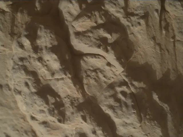 Sol 3119: Mars Hand Lens Imager (MAHLI)