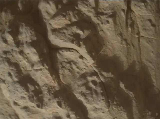 Sol 3119: Mars Hand Lens Imager (MAHLI)