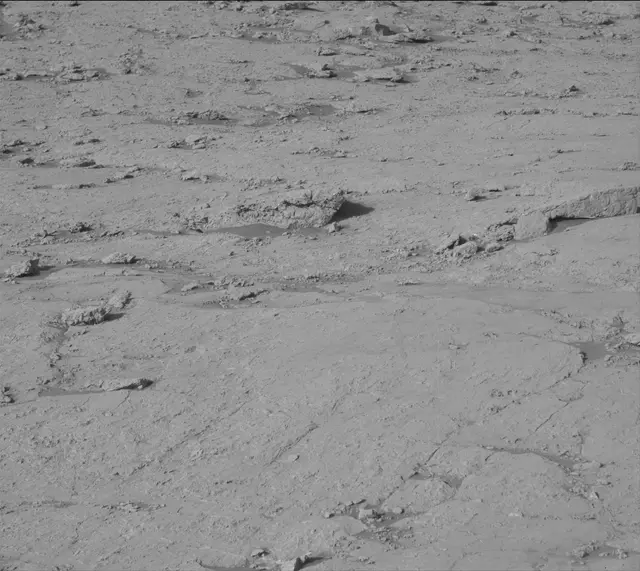 Sol 3125: Mast Camera (Mastcam)