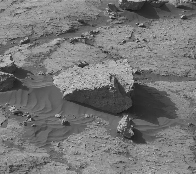 Sol 3125: Mast Camera (Mastcam)