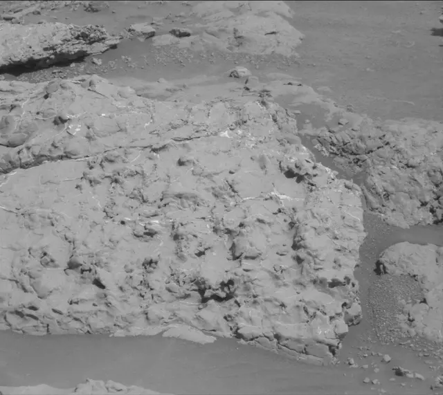 Sol 3137: Mast Camera (Mastcam)