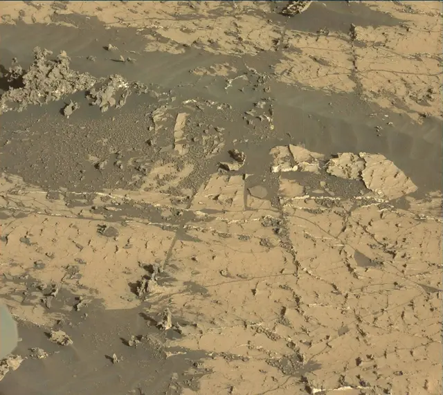 Sol 3138: Mast Camera (Mastcam)