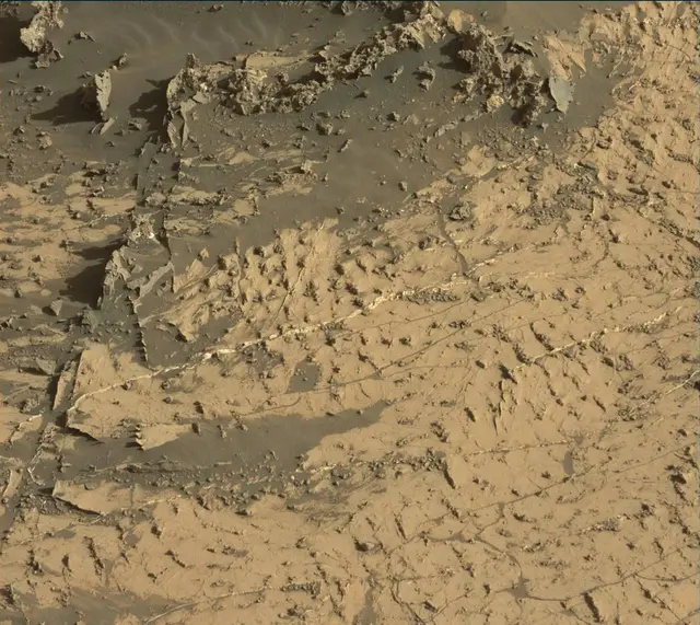 Sol 3138: Mast Camera (Mastcam)