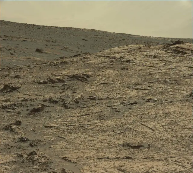 Sol 3138: Mast Camera (Mastcam)