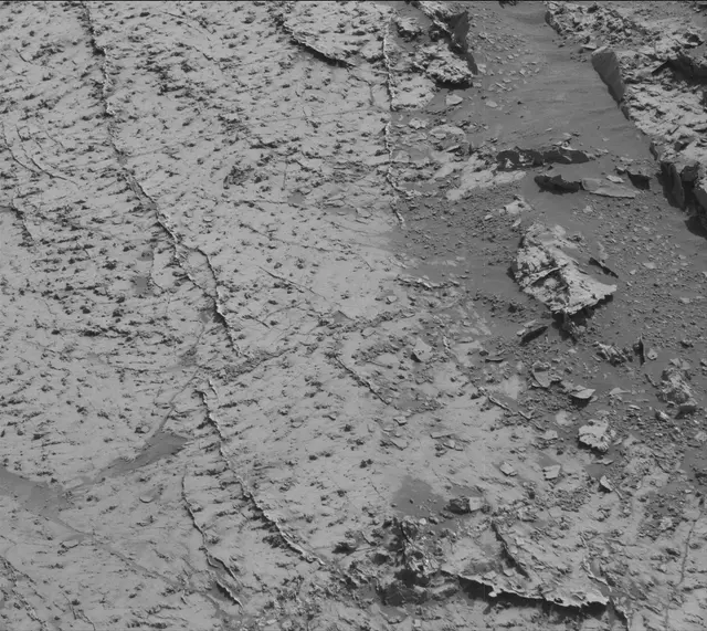 Sol 3139: Mast Camera (Mastcam)