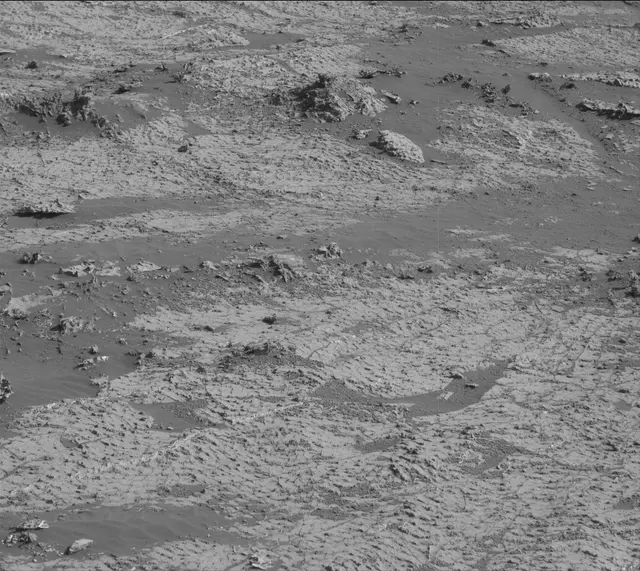 Sol 3139: Mast Camera (Mastcam)