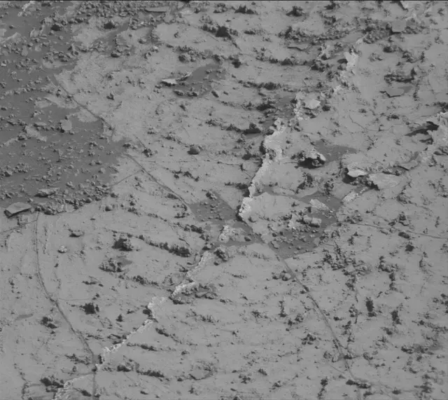Sol 3139: Mast Camera (Mastcam)
