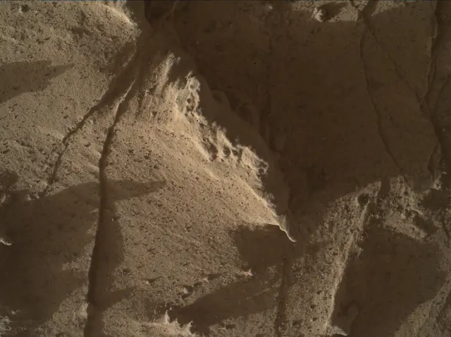 Sol 3139: Mars Hand Lens Imager (MAHLI)