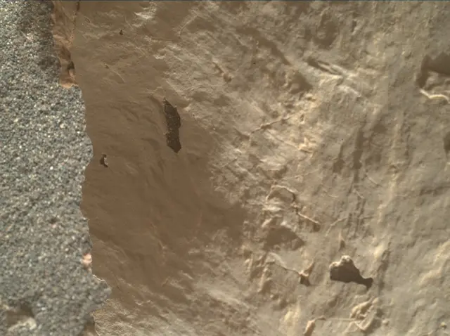 Sol 3142: Mars Hand Lens Imager (MAHLI)