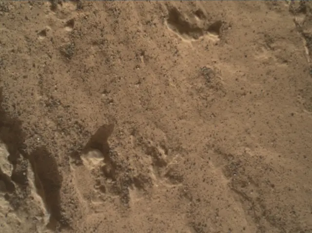 Sol 3142: Mars Hand Lens Imager (MAHLI)