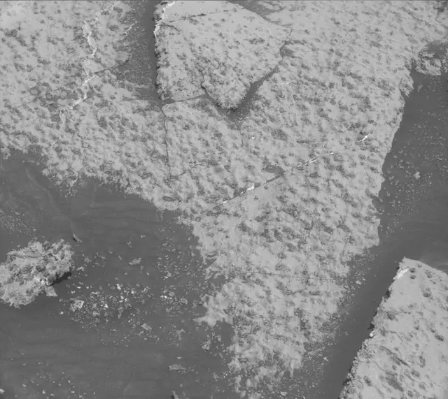 Sol 3143: Mast Camera (Mastcam)