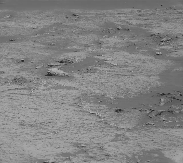 Sol 3143: Mast Camera (Mastcam)