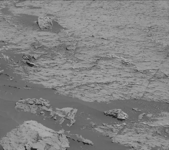 Sol 3143: Mast Camera (Mastcam)