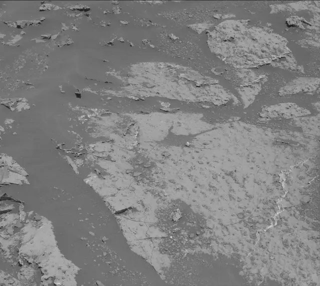 Sol 3143: Mast Camera (Mastcam)