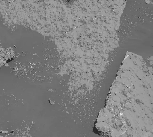 Sol 3143: Mast Camera (Mastcam)