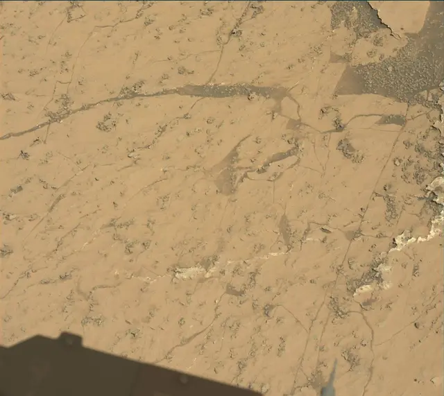 Sol 3143: Mast Camera (Mastcam)