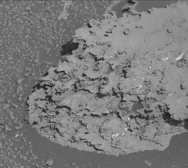 Sol 3146: Mast Camera (Mastcam)
