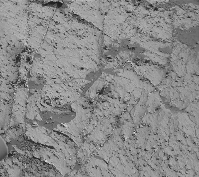 Sol 3147: Mast Camera (Mastcam)