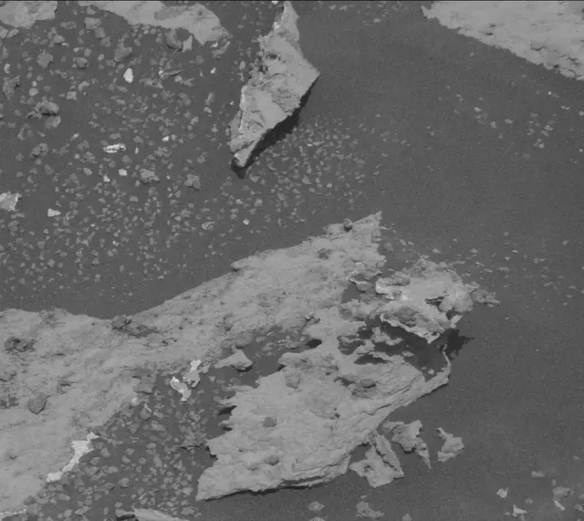 Sol 3147: Mast Camera (Mastcam)